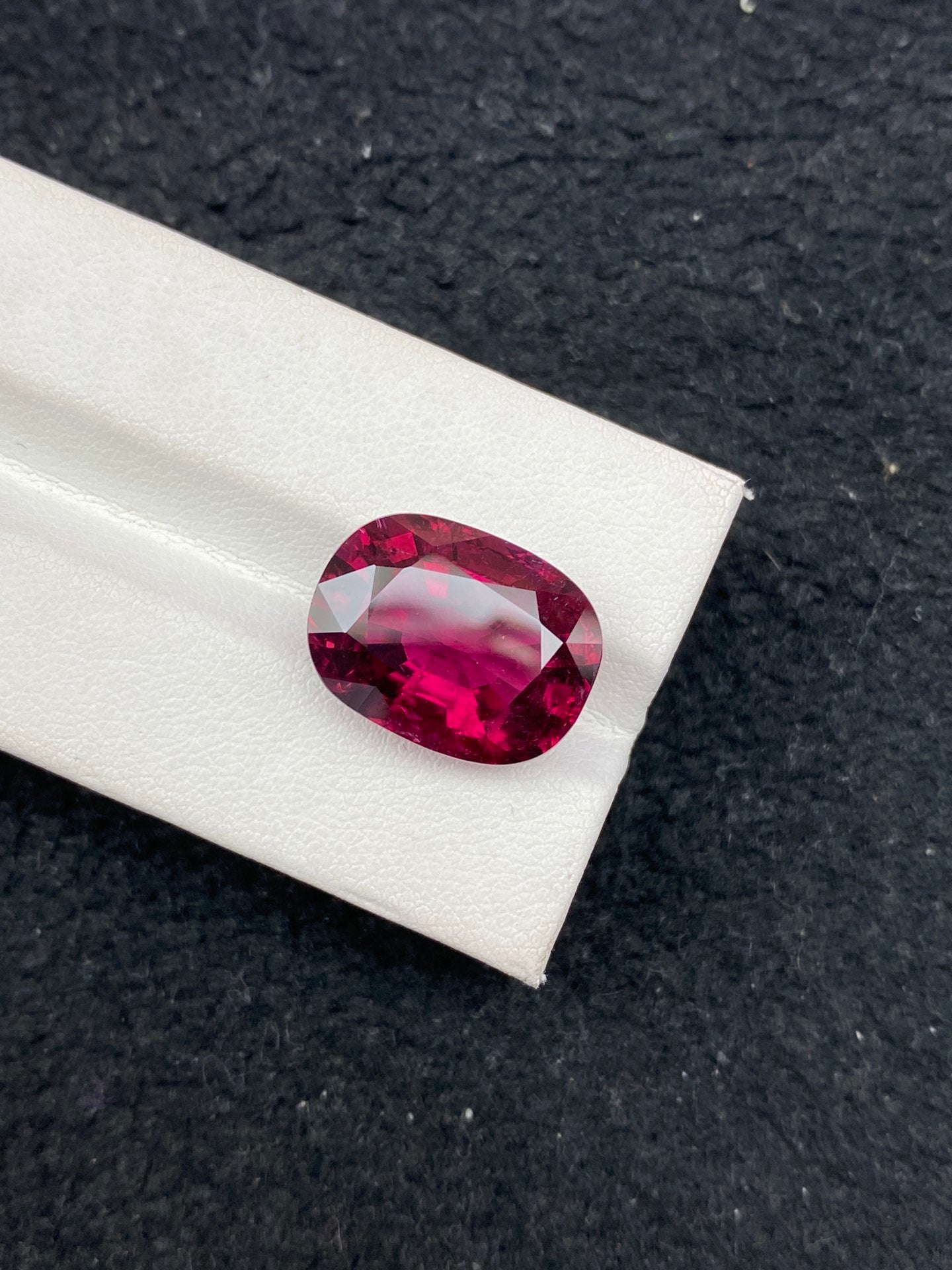 11.715CT NATURAL BRAZIL RUBELLITE TOURMALINE STONE