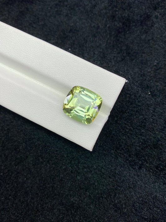 9.95CT NATURAL CONGO YELLOW GREEN COLOR TOURMALINE GEMSTONE STONE