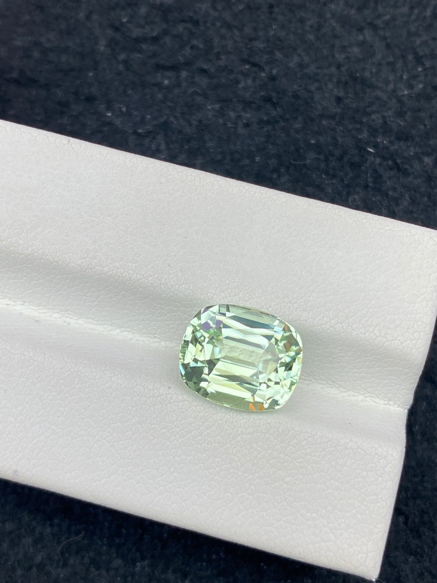 4.6CT NATURAL NIGERIA GREEN COLOR TOURMALINE GEMSTONE STONE