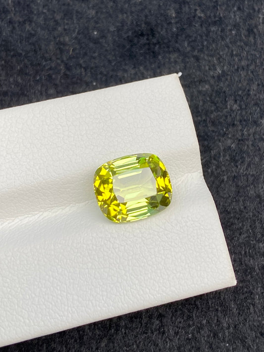 4.73 CT NATURAL CONGO YELLOW TOURMALINE STONE