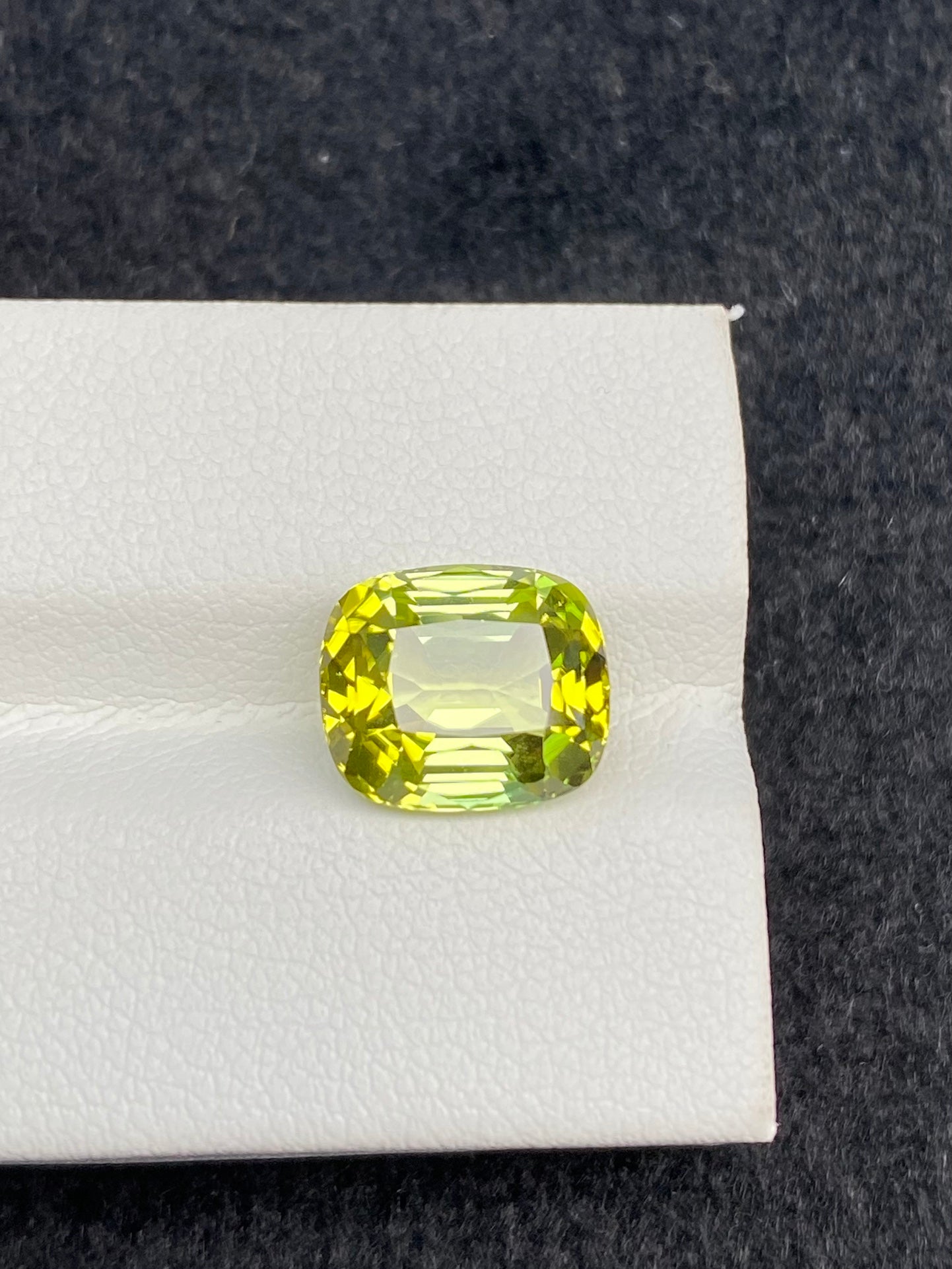 4.73 CT NATURAL CONGO YELLOW TOURMALINE STONE