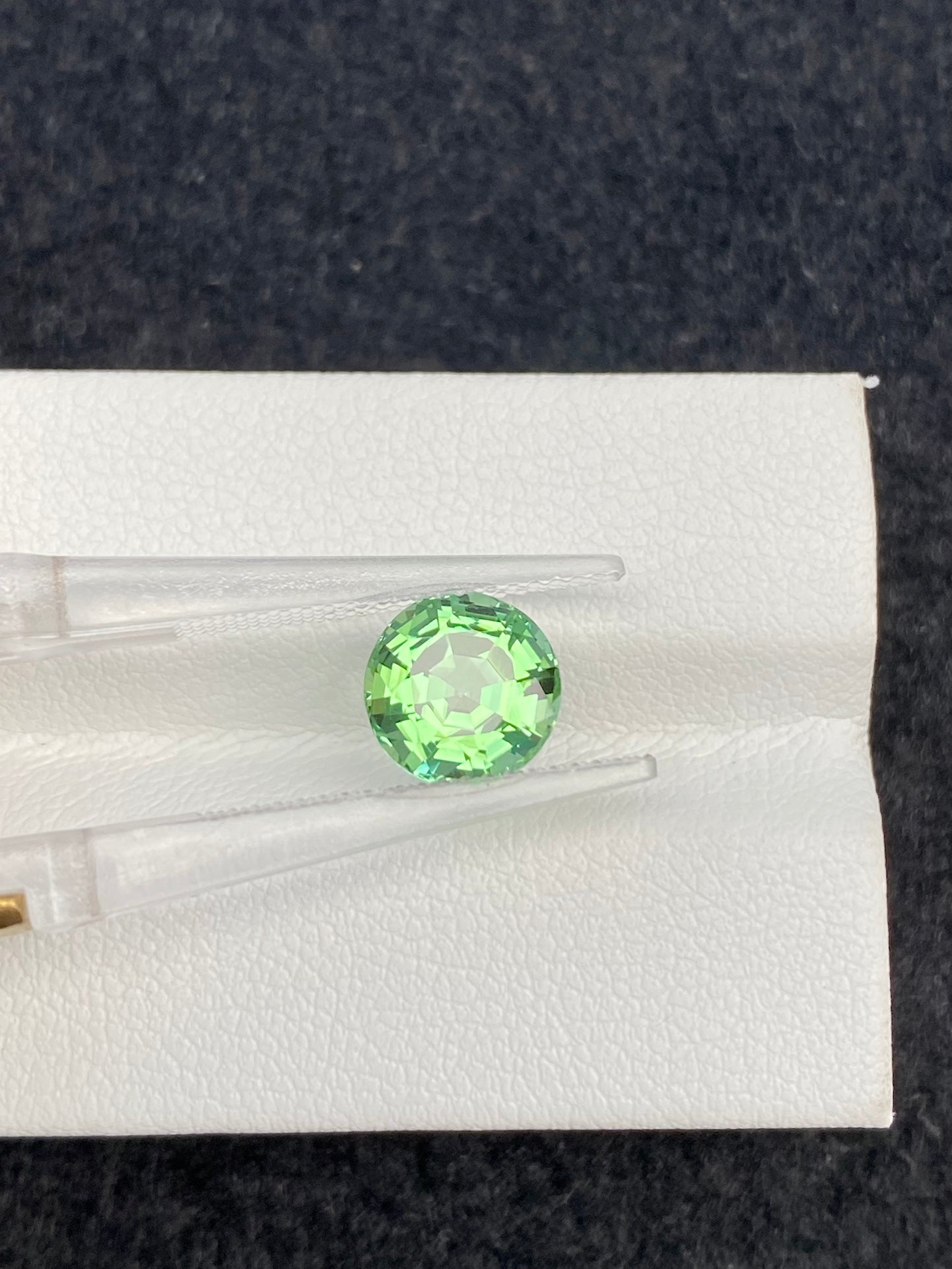 1.95 CT NATURAL AFGHANISTAN GREEN TOURMALINE STONE