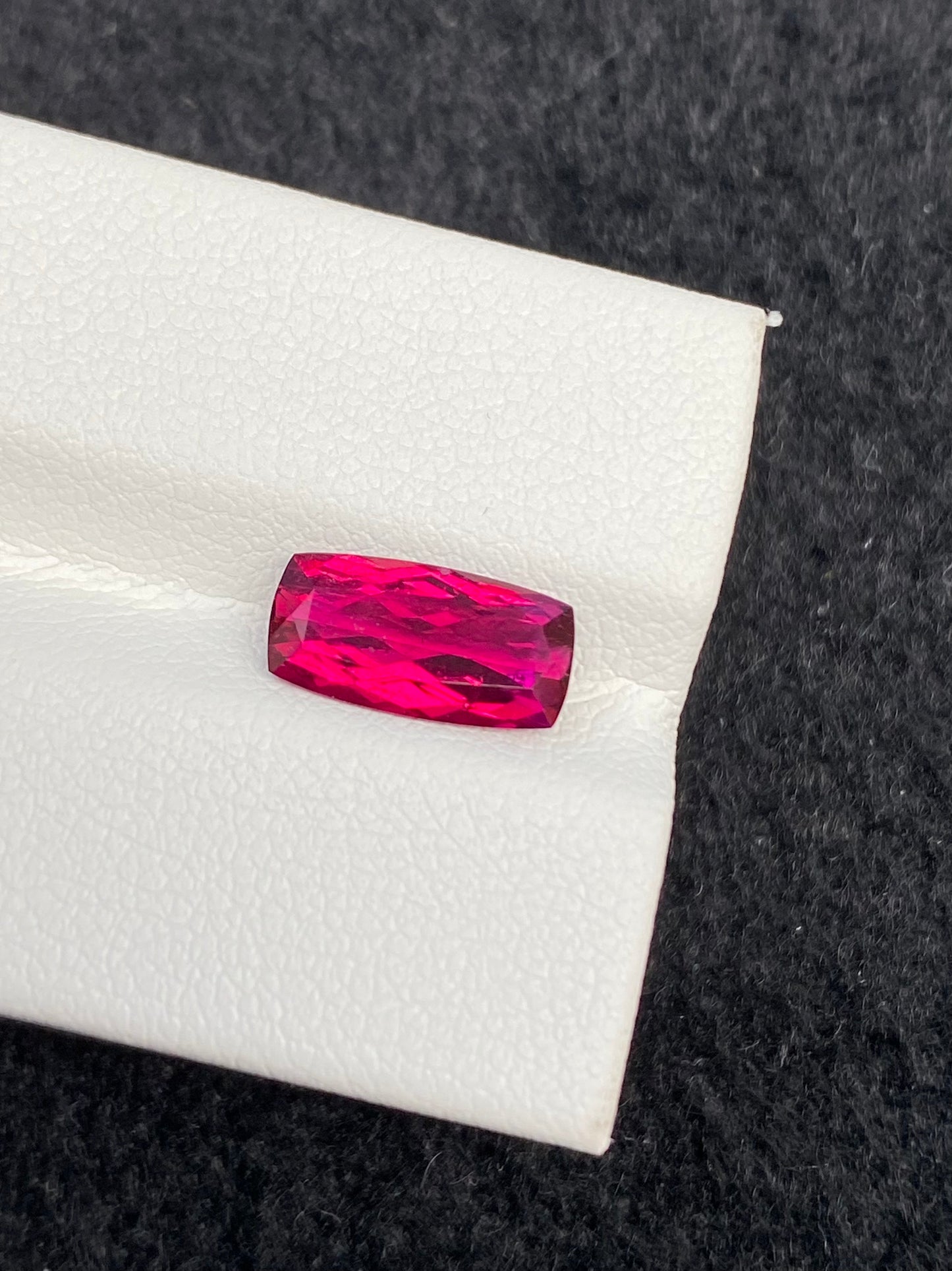 1.8 CT NATURAL BRAZIL RUBELLITE TOURMALINE STONE