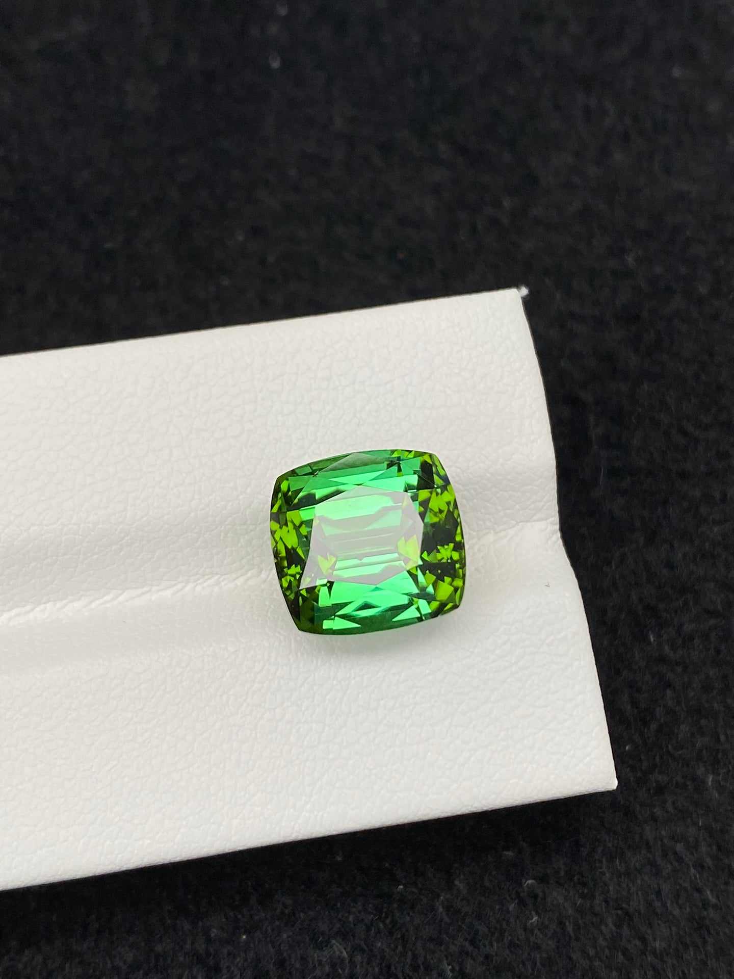 8.93 CT NATURAL AFGHANISTAN GREEN TOURMALINE STONE