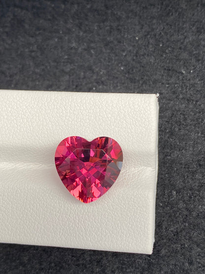 7.63 CT NATURAL BRAZIL RED TOURMALINE STONE