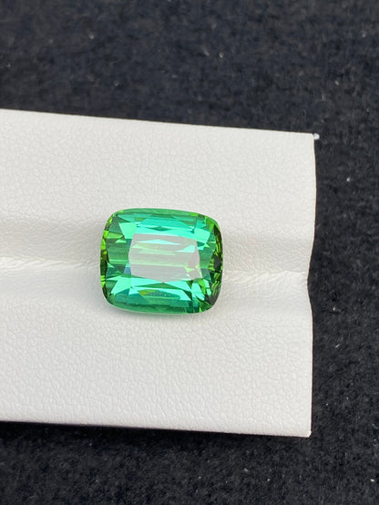 8.85 CT NATURAL AFGHANISTAN GREEN TOURMALINE STONE