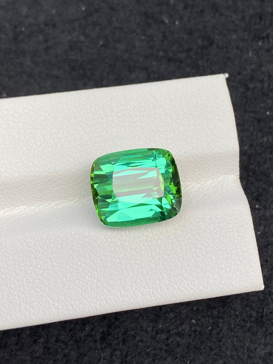 8.85 CT NATURAL AFGHANISTAN GREEN TOURMALINE STONE