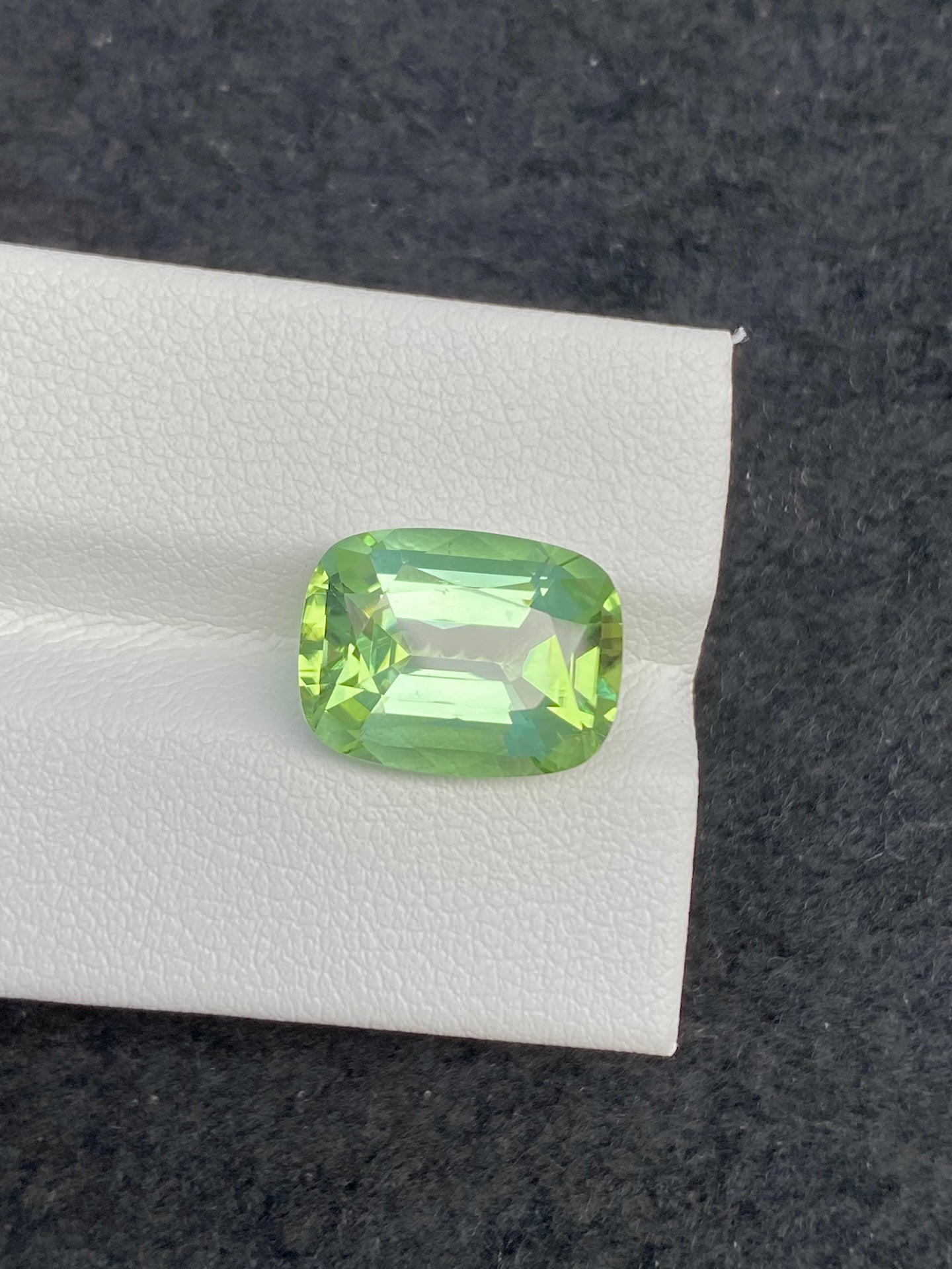 6.95 CT NATURAL AFGHANISTAN GREEN TOURMALINE STONE