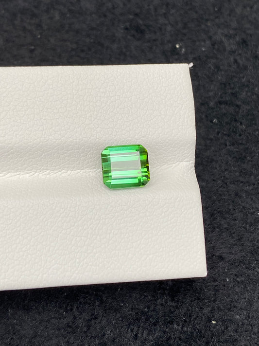 1.68 CT NATURAL BRAZIL GREEN TOURMALINE STONE