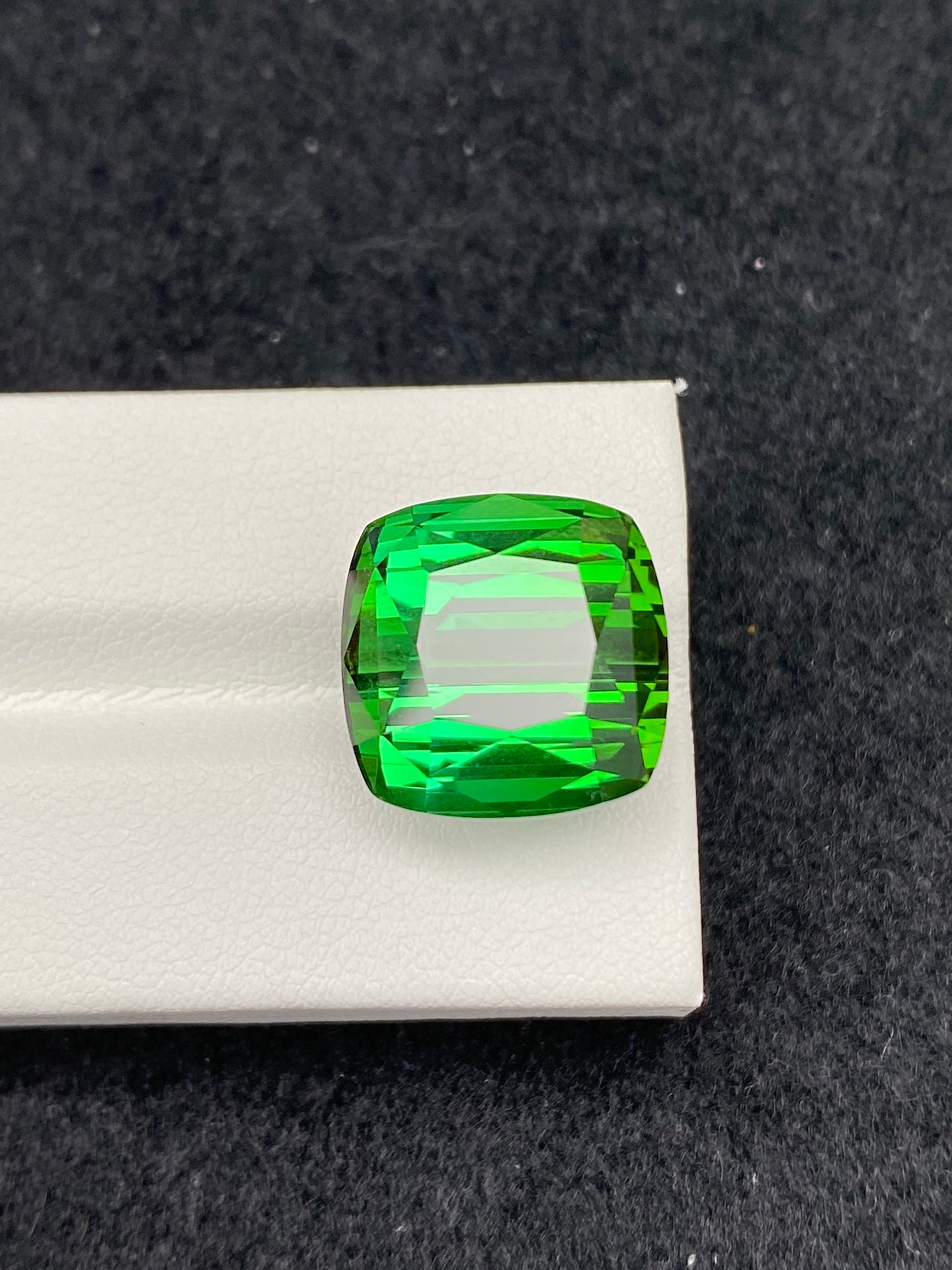 25.06 CT NATURAL AFGHANISTAN GREEN TOURMALINE STONE