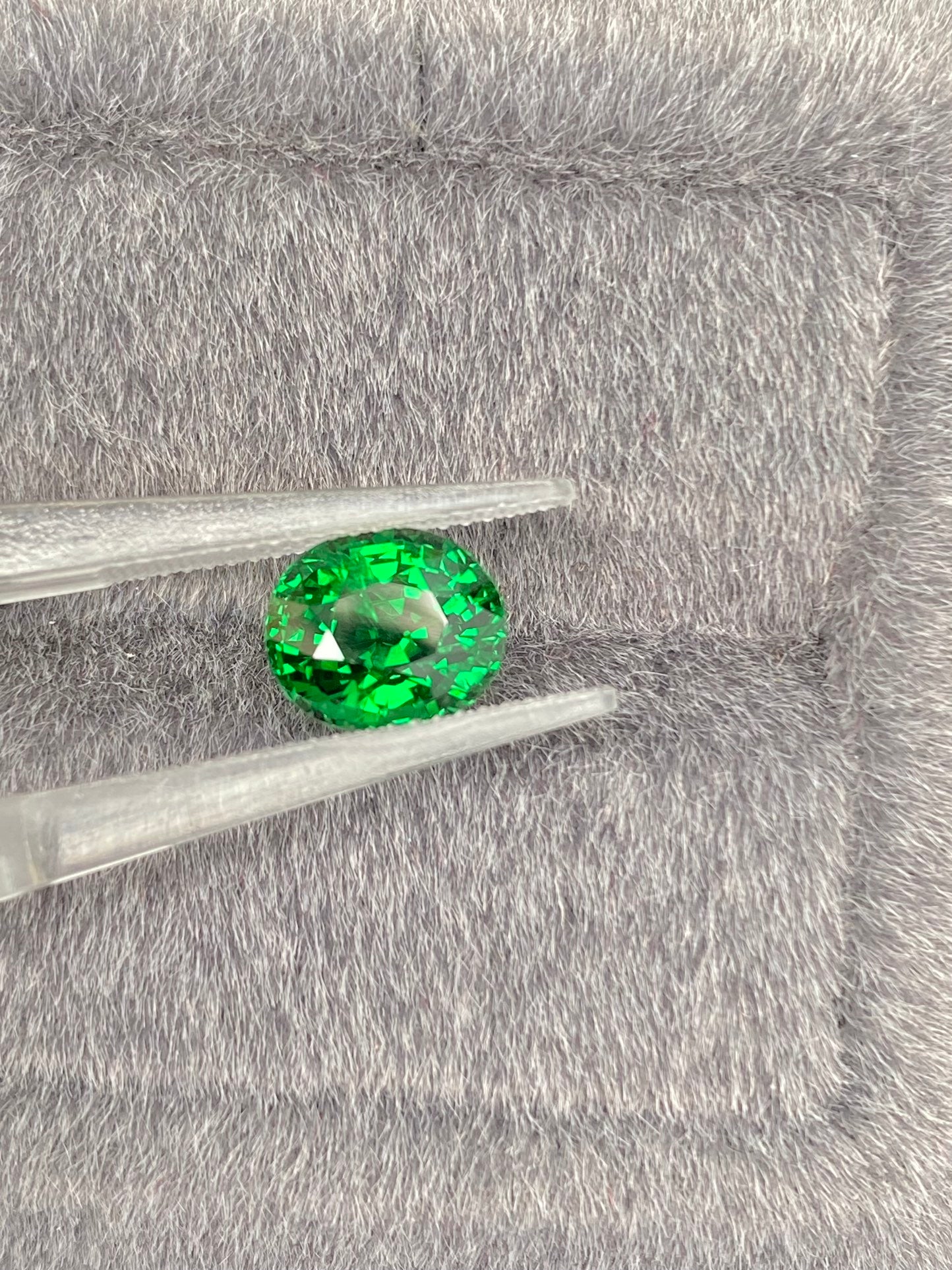 3.51 CT NATURAL KIJANI GREEN TSAVORITE STONE