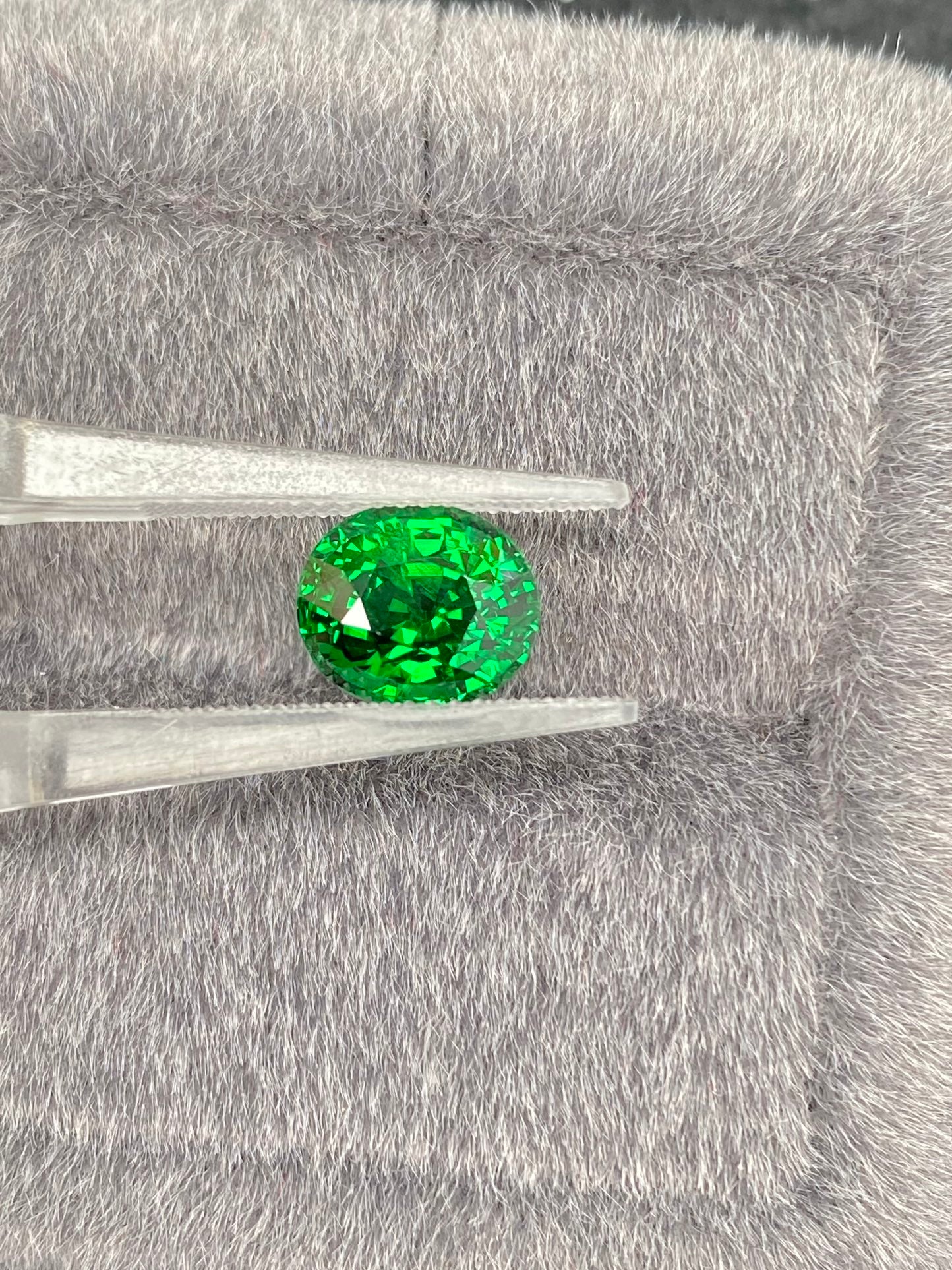 3.51 CT NATURAL KIJANI GREEN TSAVORITE STONE