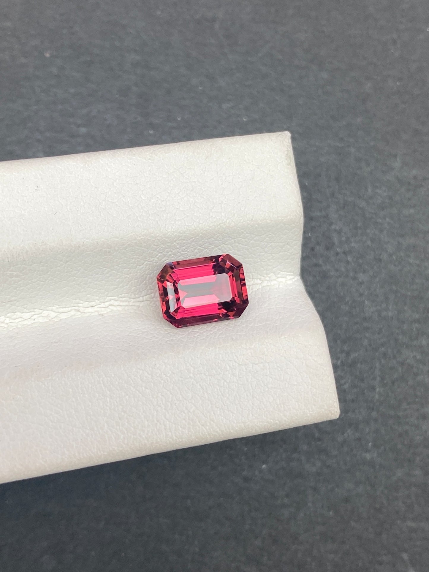 2.385CT NATURAL BRAZIL RED COLOR TOURMALINE GEMSTONE STONE