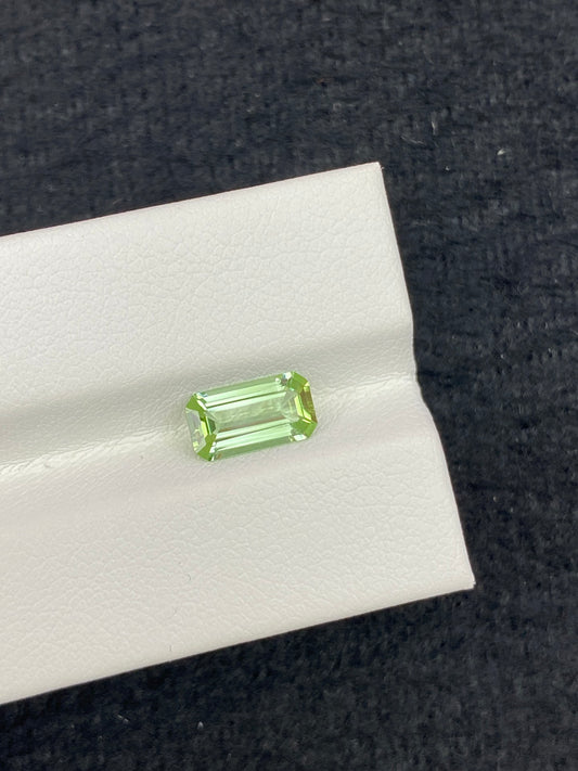 1.31CT NATURAL AFGHANISTAN GREEN TOURMALINE STONE