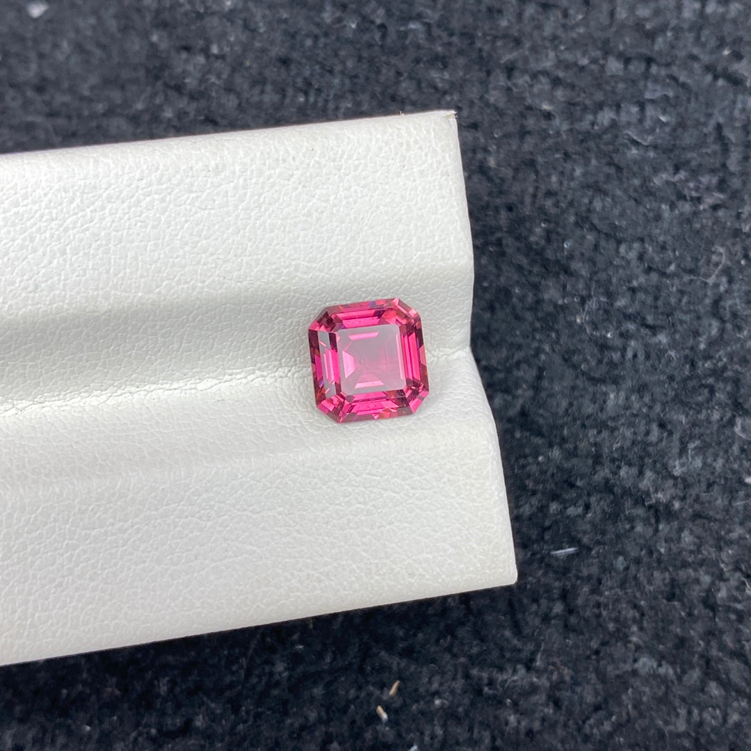 1.77CT NATURAL BRAZIL RED TOURMALINE STONE