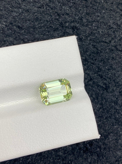 2.22CT NATURAL CONGO YELLOWISH GREEN TOURMALINE STONE