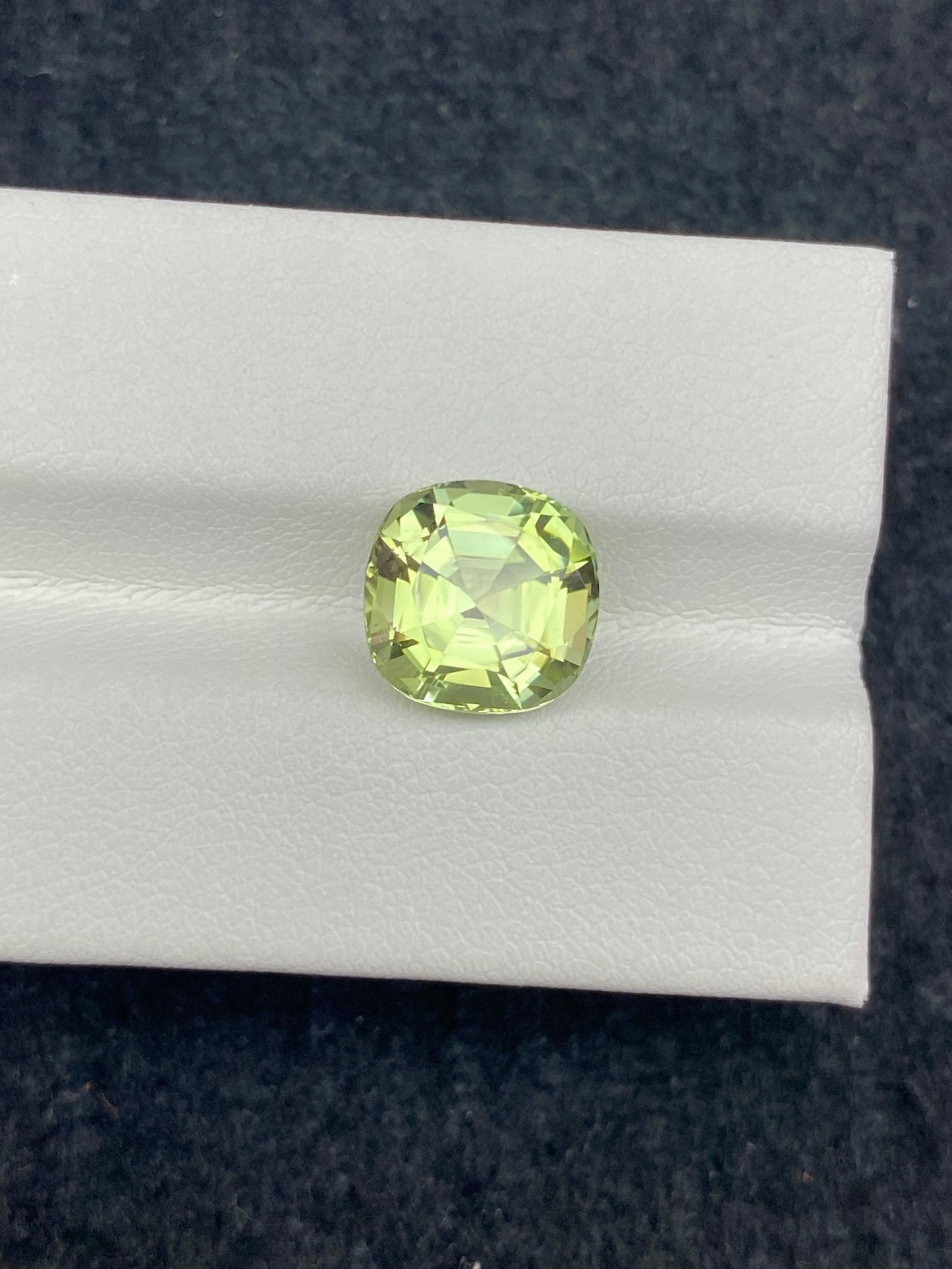 3.67CT NATURAL CONGO YELLOWISH GREEN TOURMALINE STONE