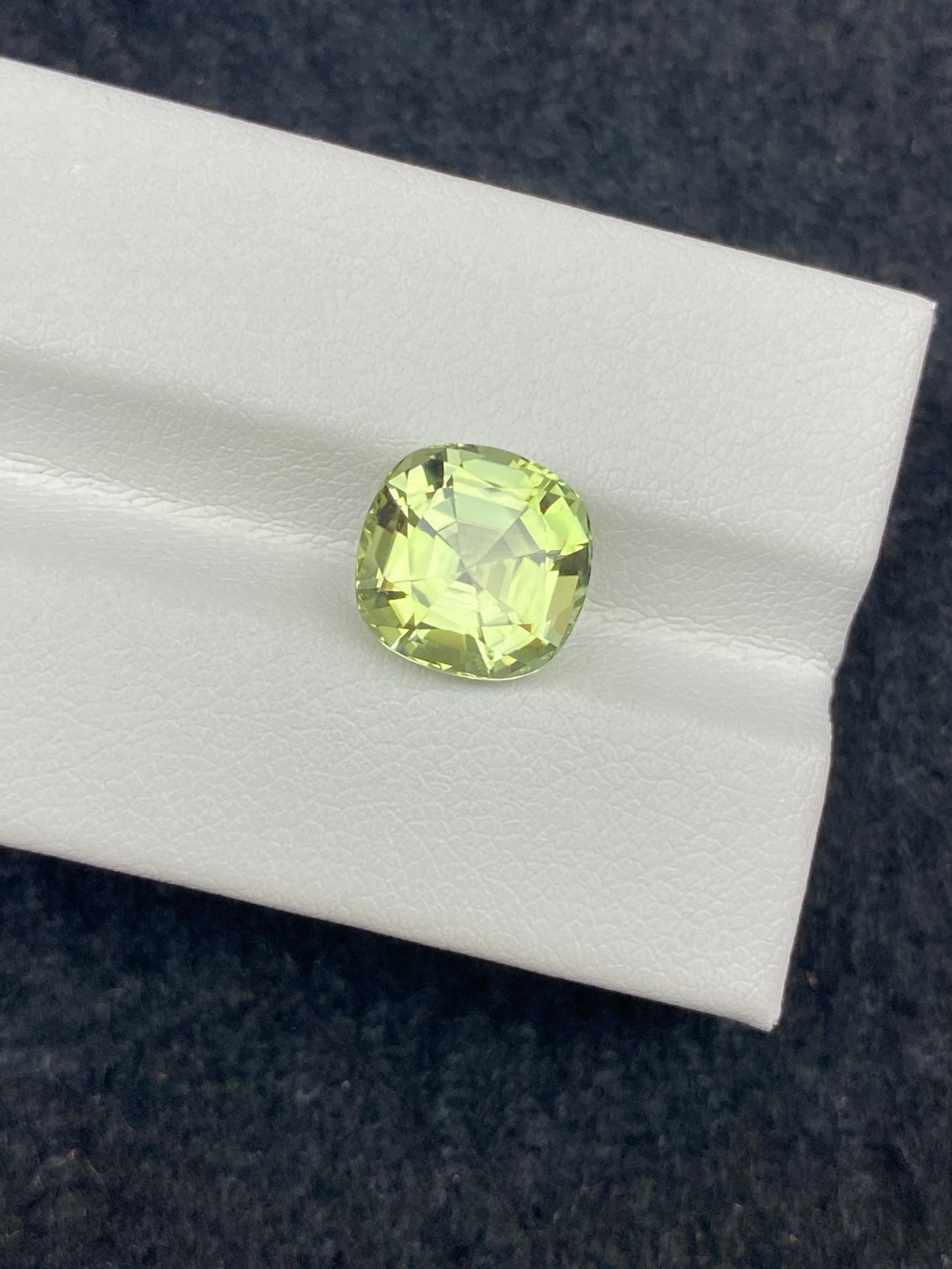 3.67CT NATURAL CONGO YELLOWISH GREEN TOURMALINE STONE